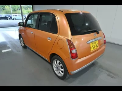 Daihatsu MIRA