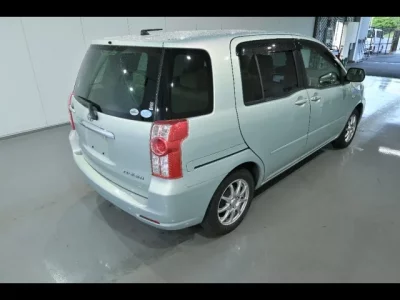 Toyota RAUM