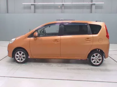Toyota PASSO SETTE