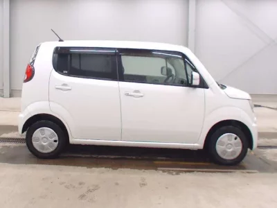 Suzuki MRWAGON