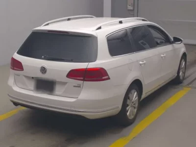 Volkswagen PASSAT VARIANT