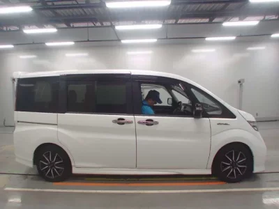 Honda STEP WAGON