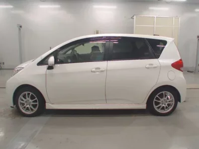 Subaru TREZIA