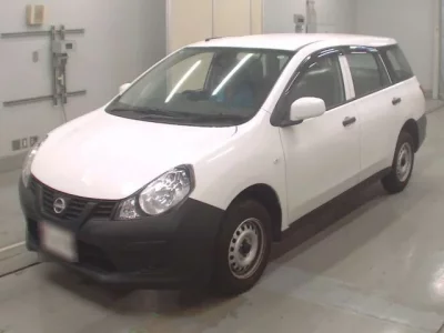 Nissan AD