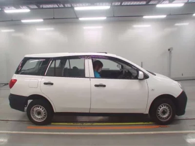 Nissan AD