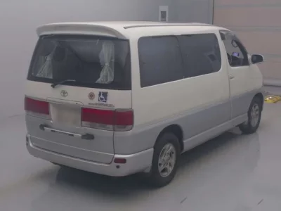Toyota HIACE REGIUS