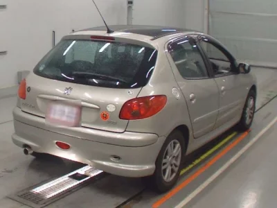 Peugeot 206