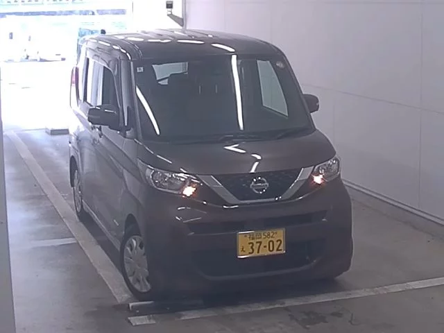 Nissan ROOX