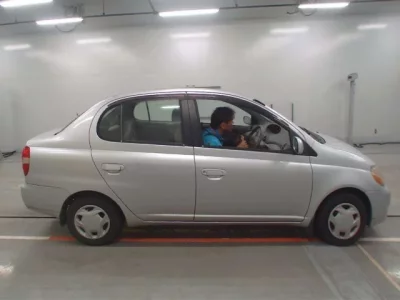 Toyota PLATZ