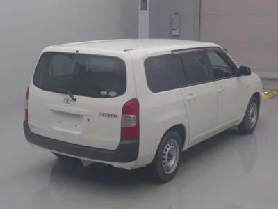 Toyota SUCCEED