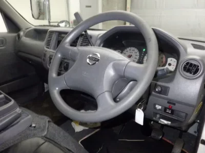 Nissan CARAVAN BUS