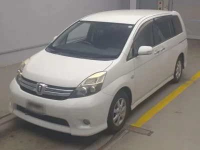 Toyota ISIS