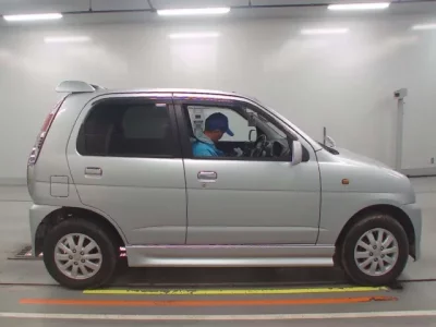 Daihatsu TERIOS KID