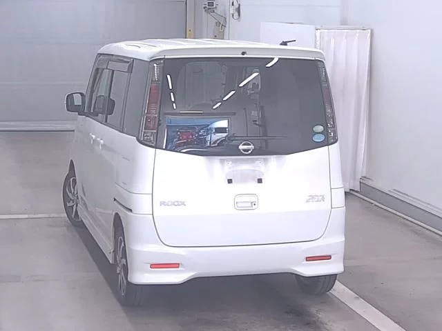 Nissan ROOX