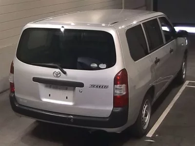 Toyota SUCCEED