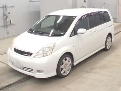 Toyota ISIS
