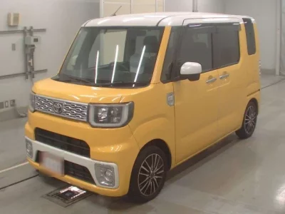 Toyota PIXIS MEGA