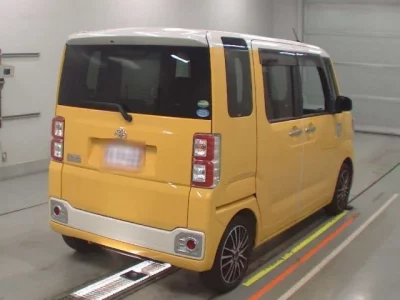 Toyota PIXIS MEGA