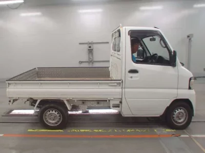 Nissan CLIPPER TRUCK