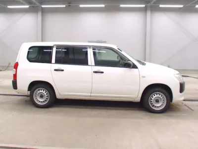 Toyota SUCCEED