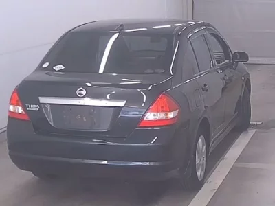 Nissan TIIDA LATIO