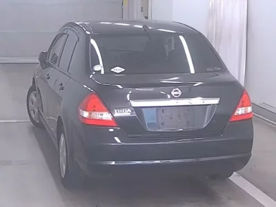 Nissan TIIDA LATIO