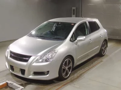 Toyota BLADE