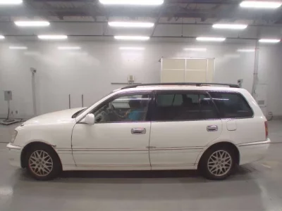 Toyota CROWN ESTATE