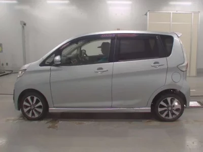 Mitsubishi EK CUSTOM