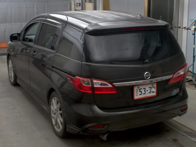 Nissan LAFESTA