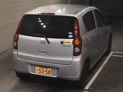 Daihatsu MIRA