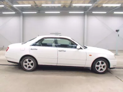 Nissan CEDRIC