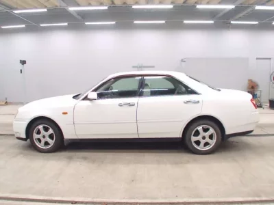 Nissan CEDRIC