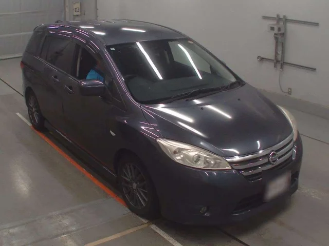 Nissan LAFESTA
