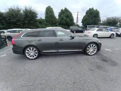 Volvo V90