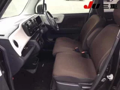 Suzuki MRWAGON