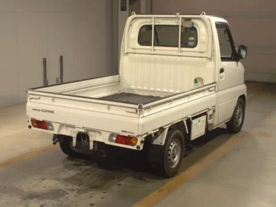 Nissan CLIPPER TRUCK