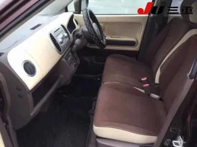 Suzuki MRWAGON
