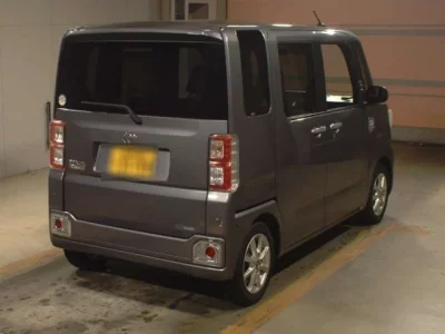 Toyota PIXIS MEGA