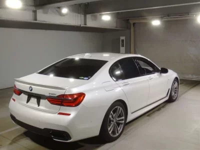 BMW 7-Series