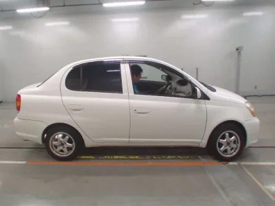 Toyota PLATZ
