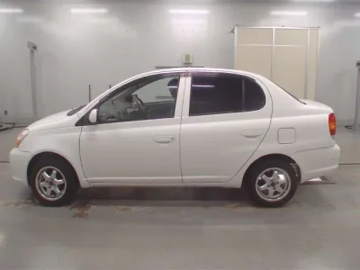 Toyota PLATZ