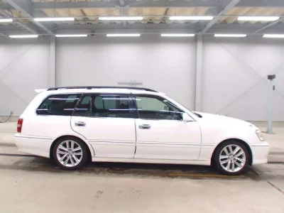Toyota CROWN ESTATE