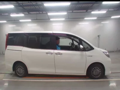 Toyota ESQUIRE