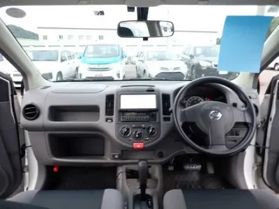 Nissan AD