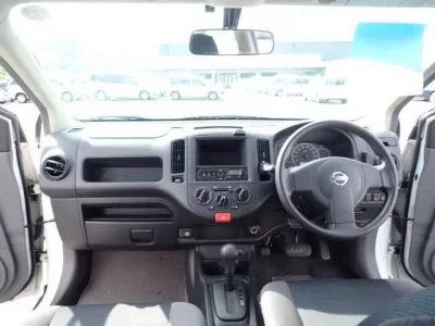 Nissan AD