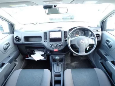 Nissan AD