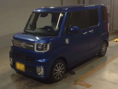 Toyota PIXIS MEGA