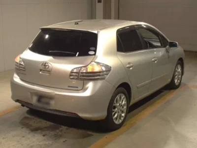 Toyota BLADE