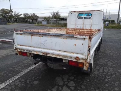 Nissan ATLAS